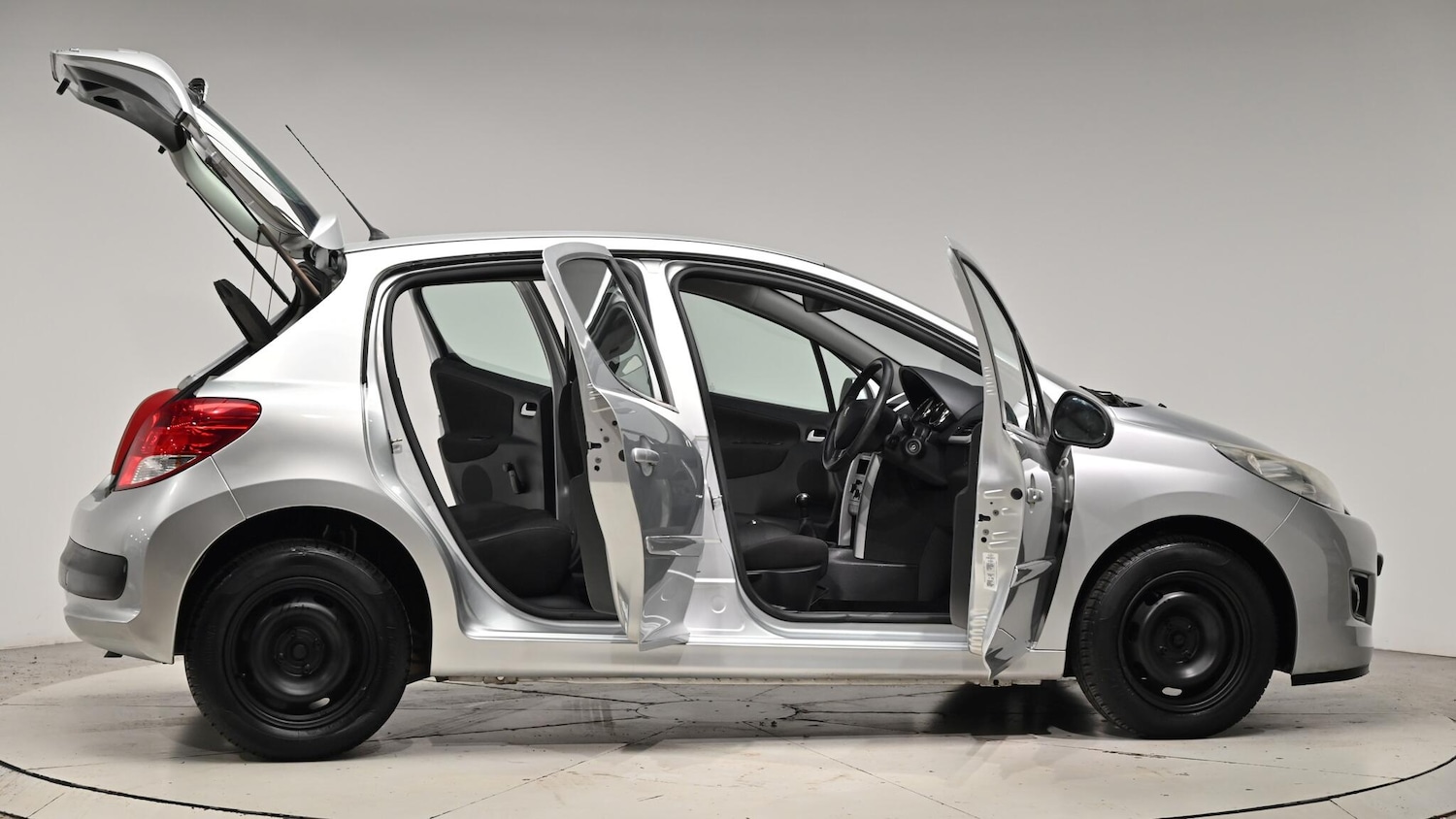 Used Peugeot 207 2011 for sale - 76701929: Photo 73