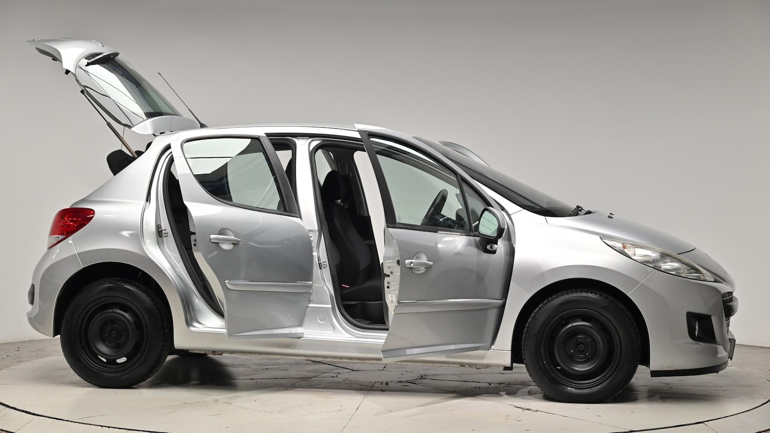 Used Peugeot 207 2011 for sale - 76701929: Photo 75