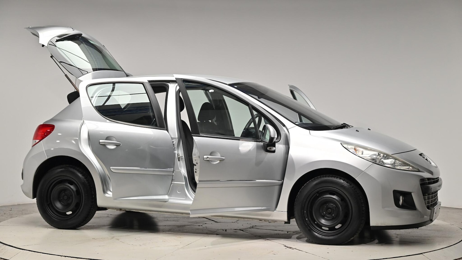 Used Peugeot 207 2011 for sale - 76701929: Photo 76