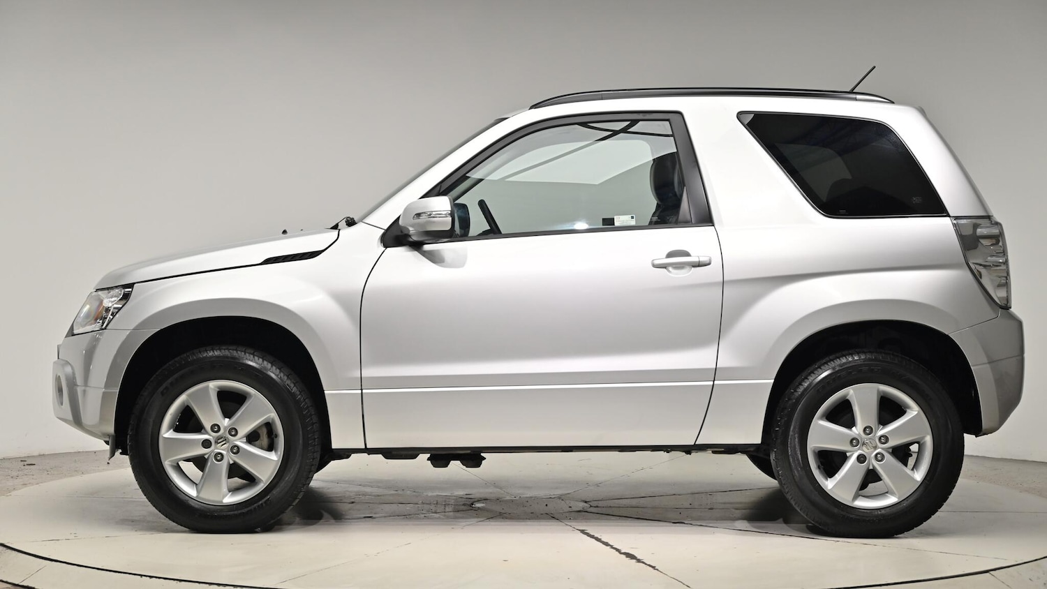 Used Suzuki Grand Vitara 2011 for sale - 76752653: Photo 20