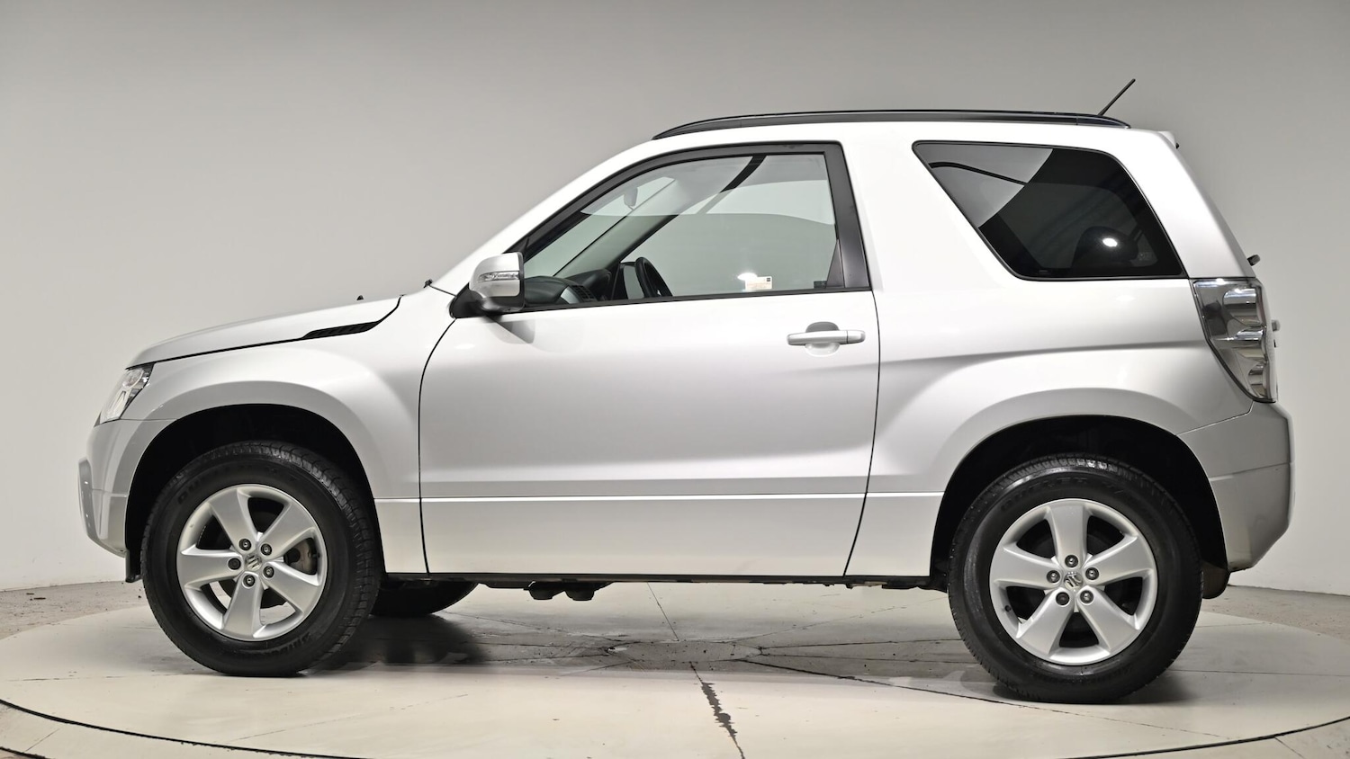 Used Suzuki Grand Vitara 2011 for sale - 76752653: Photo 21