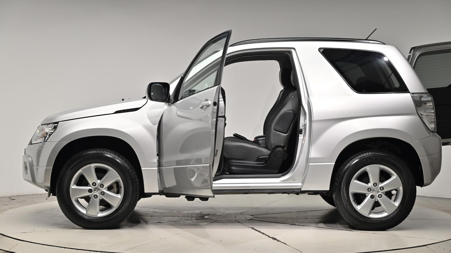 Used Suzuki Grand Vitara 2011 for sale - 76752653: Photo 56