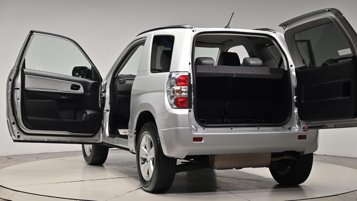 Used Suzuki Grand Vitara 2011 for sale - 76752653: Photo 63