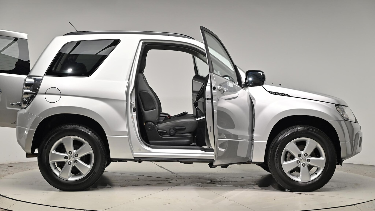 Used Suzuki Grand Vitara 2011 for sale - 76752653: Photo 74