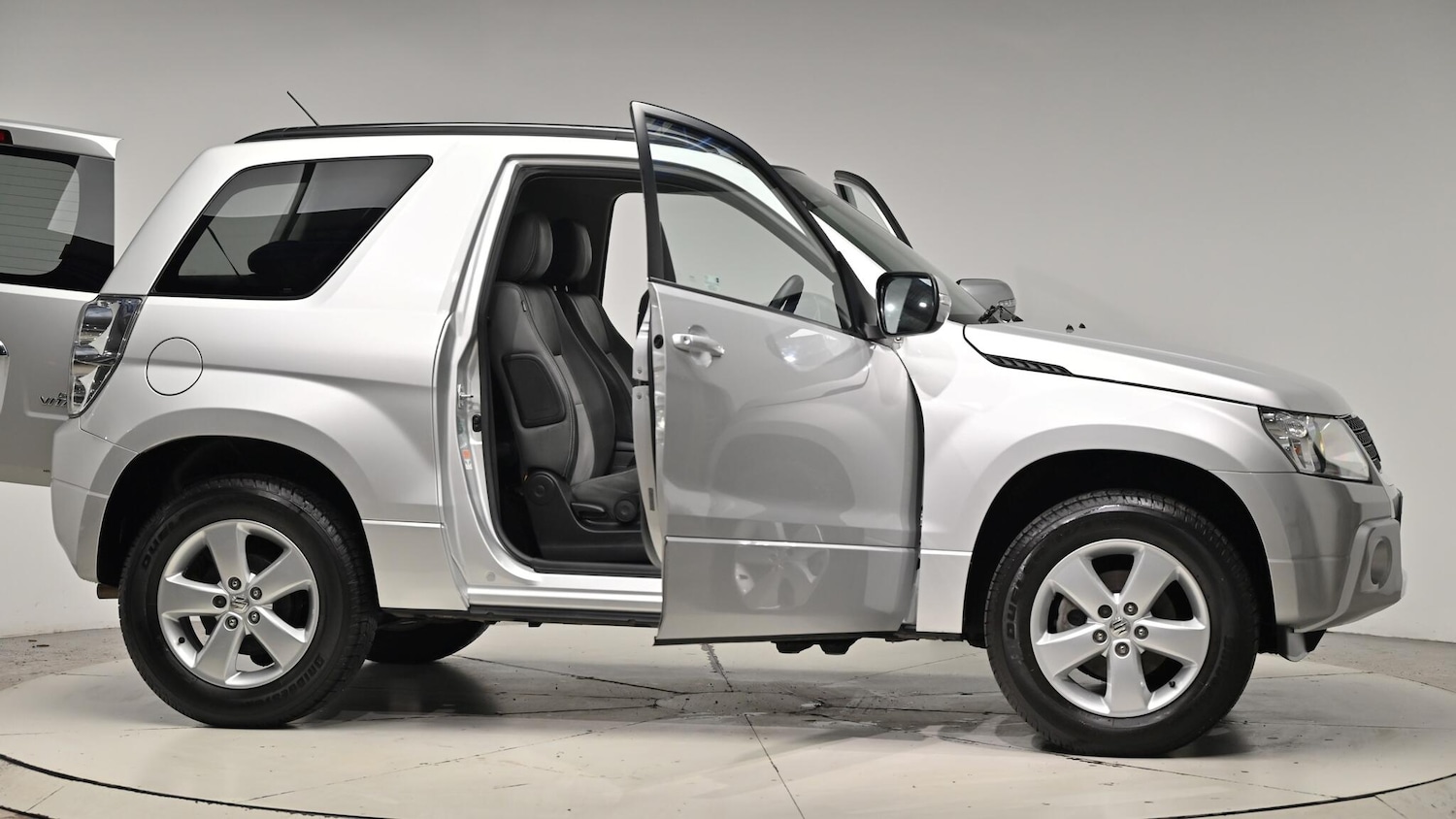 Used Suzuki Grand Vitara 2011 for sale - 76752653: Photo 75