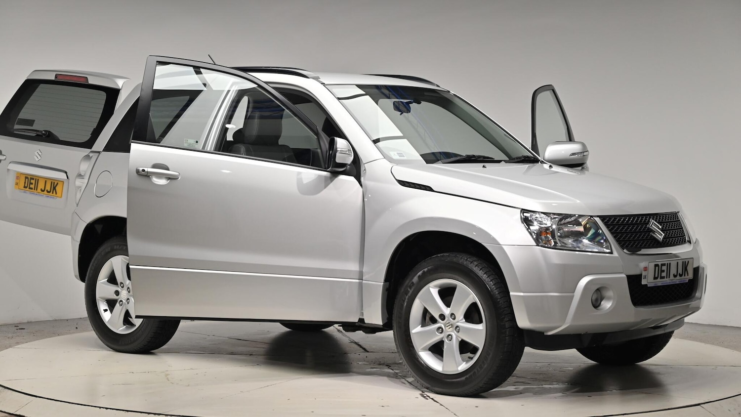 Used Suzuki Grand Vitara 2011 for sale - 76752653: Photo 78