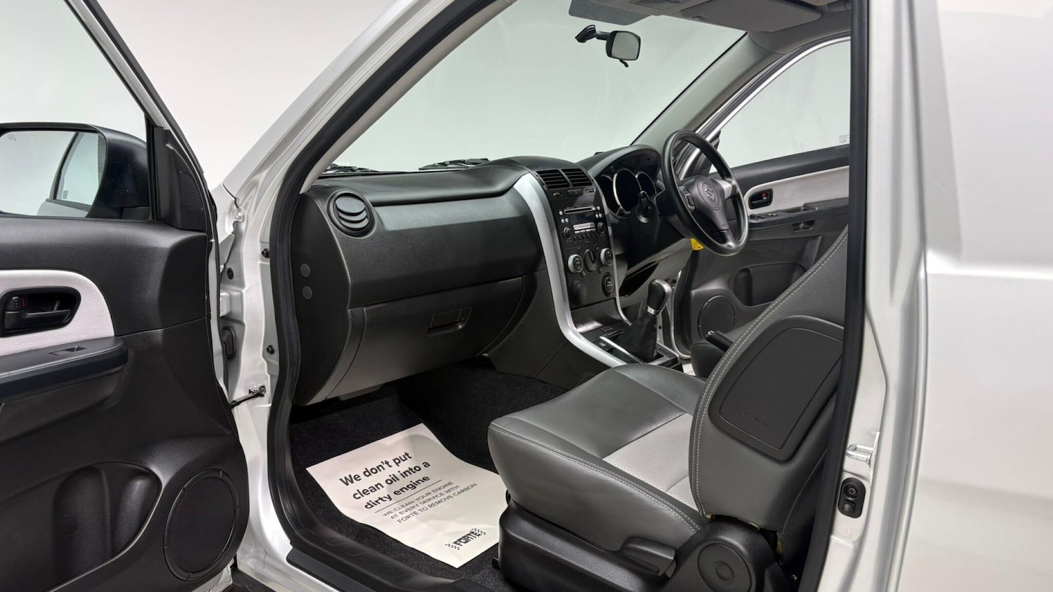 Used Suzuki Grand Vitara 2011 for sale - 76752653: Photo 80