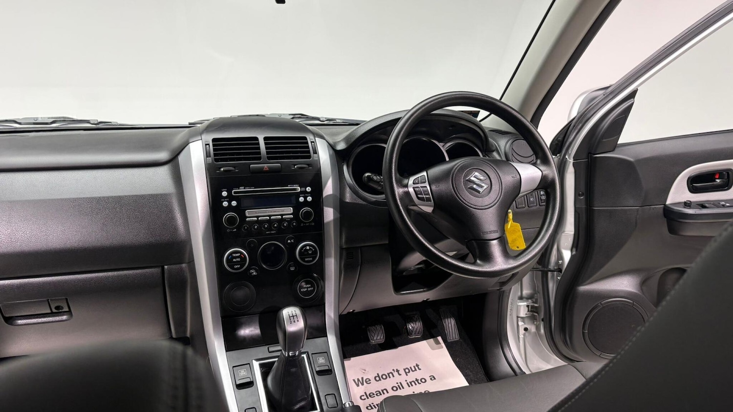 Used Suzuki Grand Vitara 2011 for sale - 76752653: Photo 85