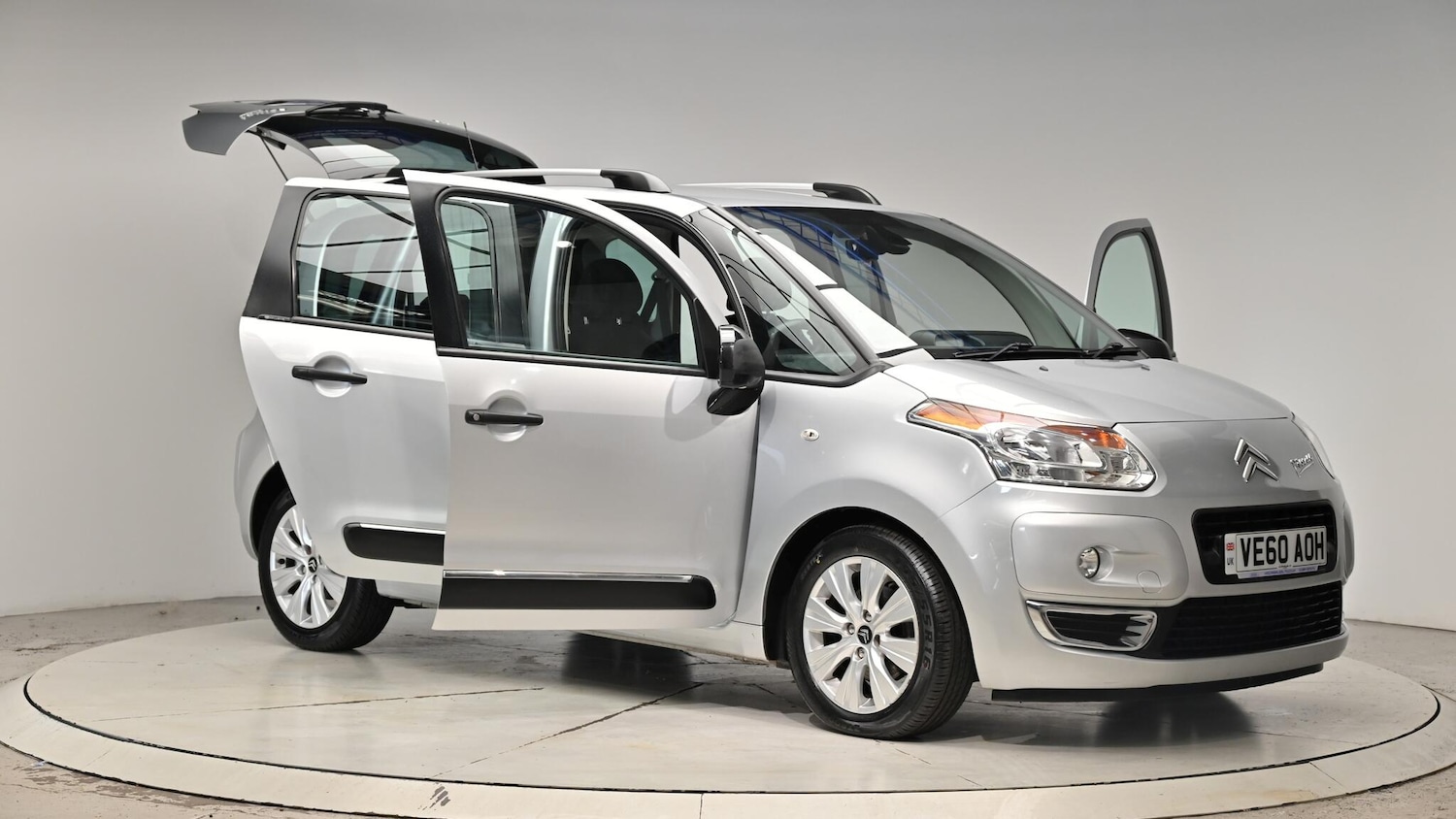 Vehicle 43
