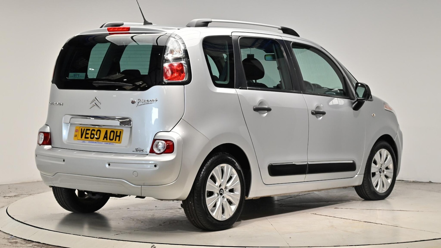 Vehicle 6