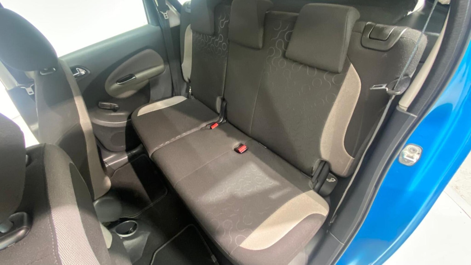 Vehicle 85