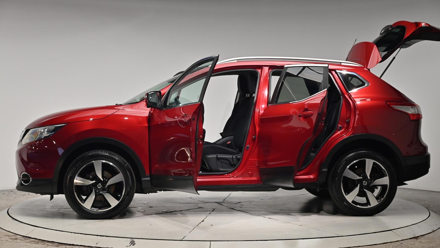 Used Nissan Qashqai 2015 for sale - 76801866: Photo 56