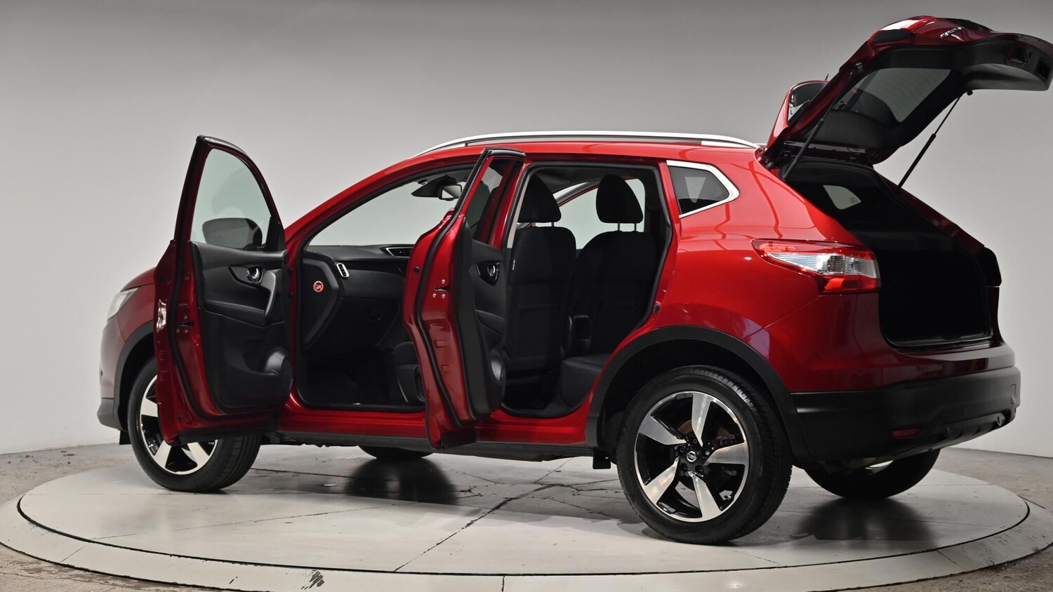 Used Nissan Qashqai 2015 for sale - 76801866: Photo 60