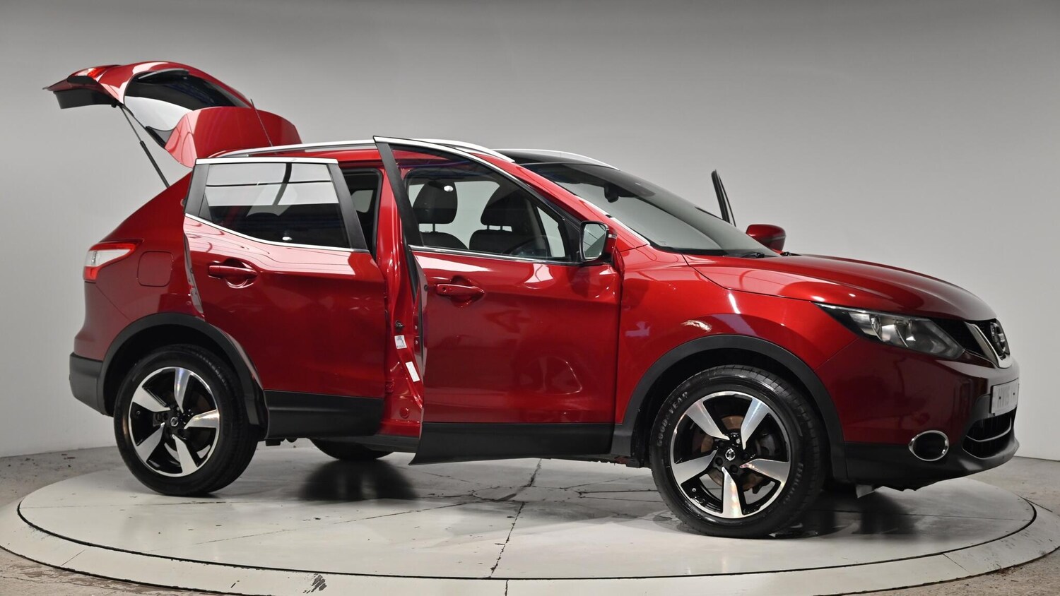 Used Nissan Qashqai 2015 for sale - 76801866: Photo 77