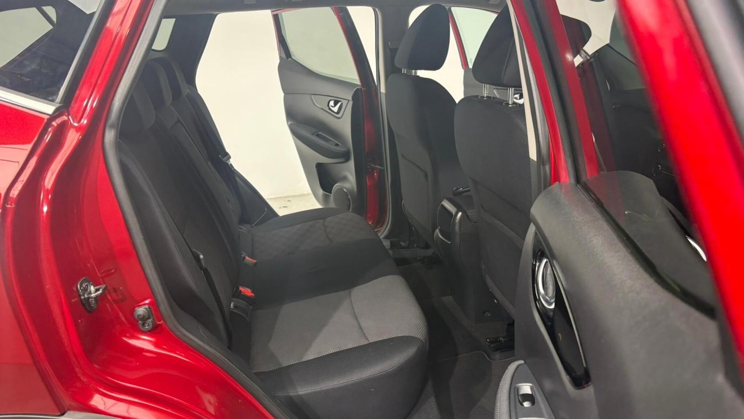 Used Nissan Qashqai 2015 for sale - 76801866: Photo 80