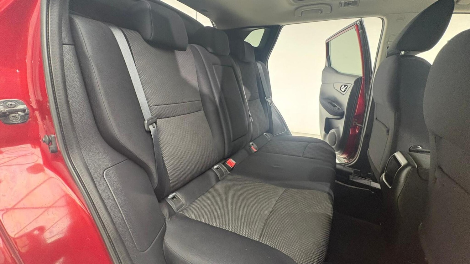 Used Nissan Qashqai 2015 for sale - 76801866: Photo 86