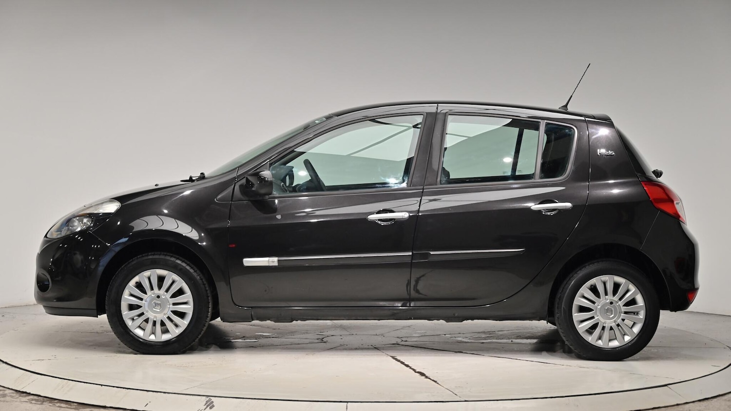 Used Renault Clio 2011 for sale - 76561851: Photo 20