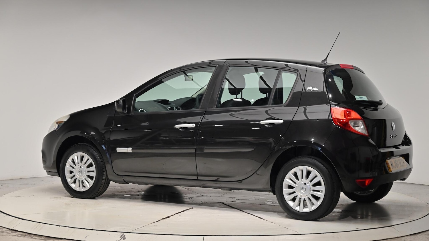 Used Renault Clio 2011 for sale - 76561851: Photo 23