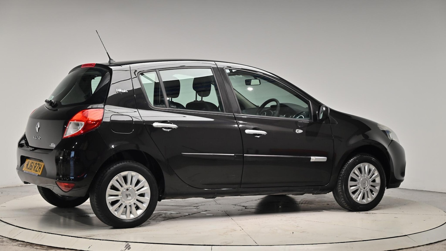 Used Renault Clio 2011 for sale - 76561851: Photo 35