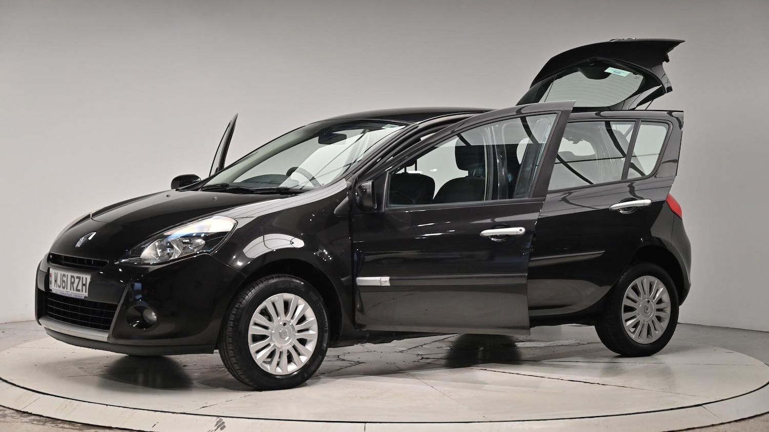 Used Renault Clio 2011 for sale - 76561851: Photo 52