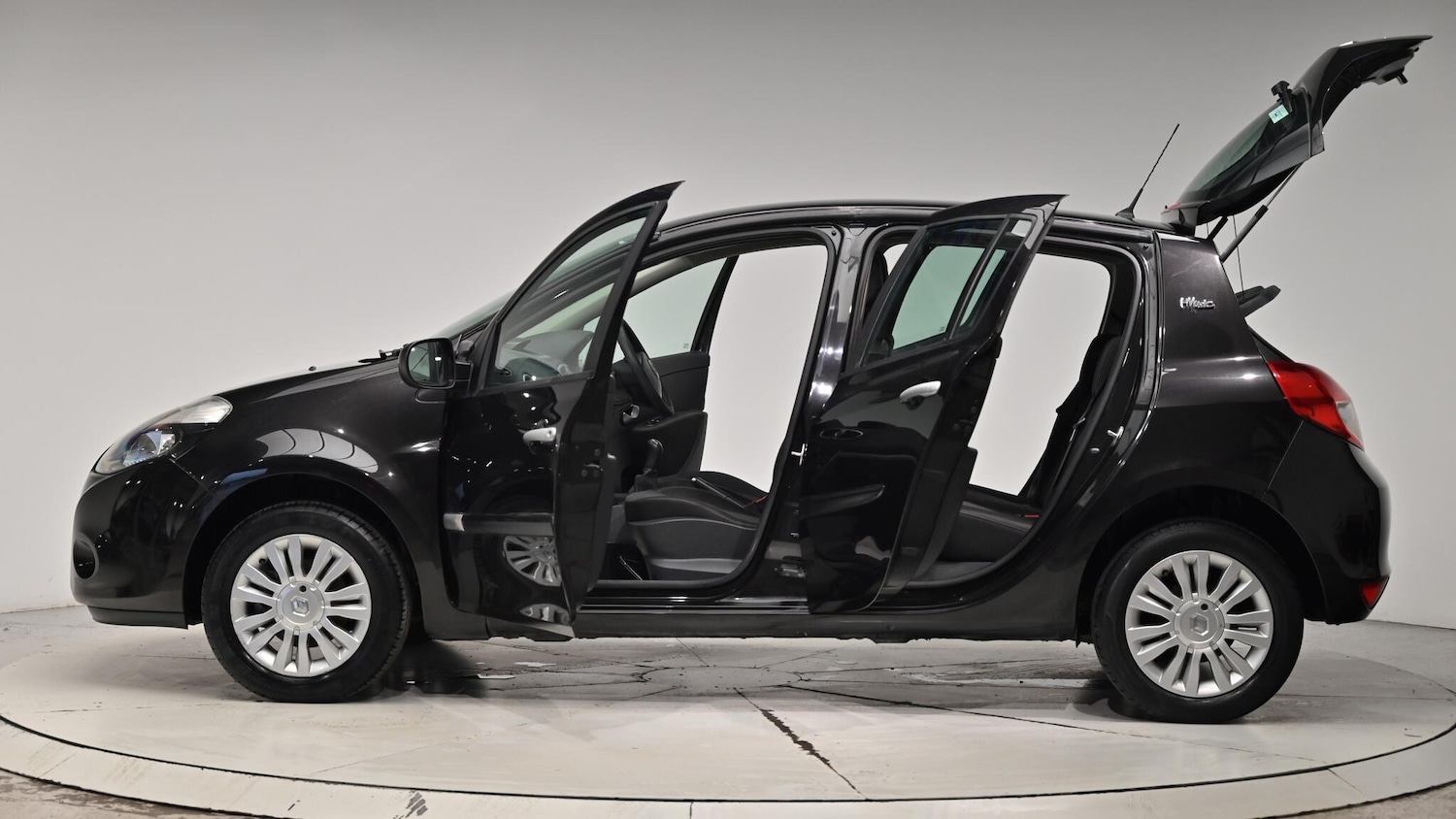 Used Renault Clio 2011 for sale - 76561851: Photo 56