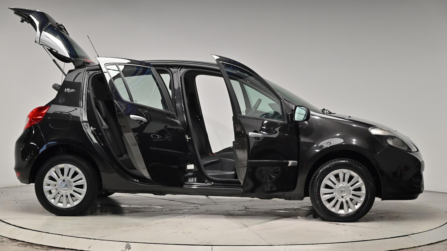 Used Renault Clio 2011 for sale - 76561851: Photo 74