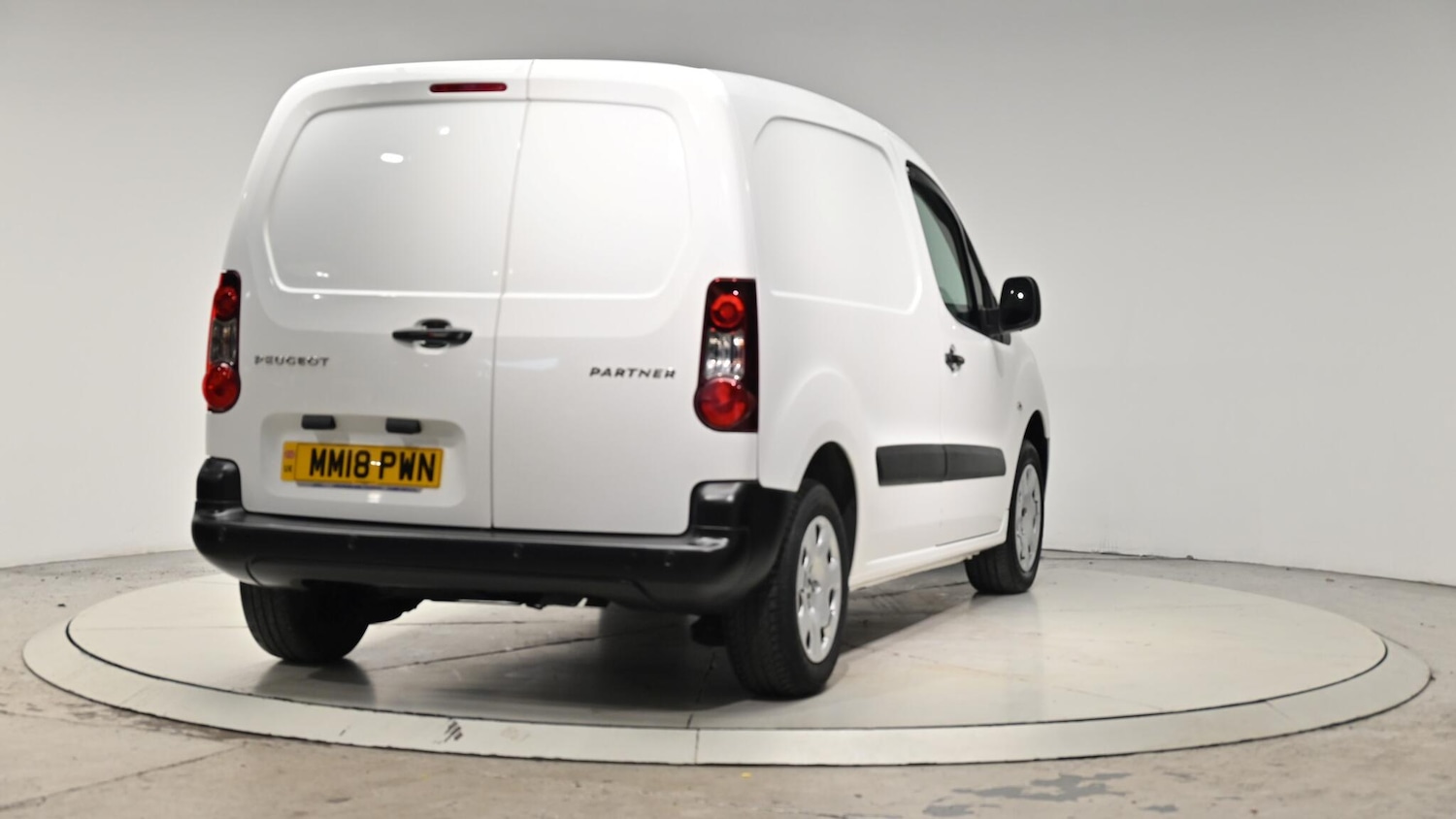 Used Peugeot Partner 2018 for sale - 76349757: Photo 31