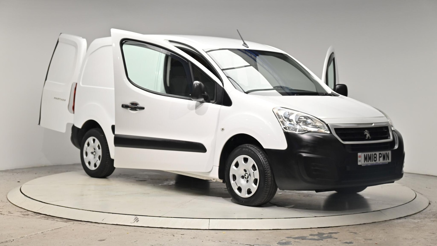 Used Peugeot Partner 2018 for sale - 76349757: Photo 43