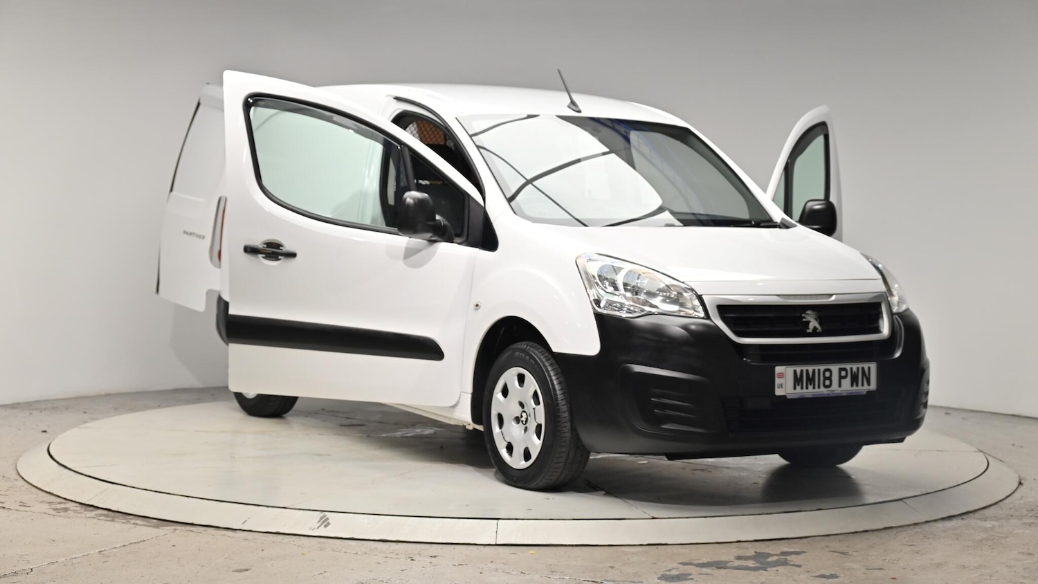 Used Peugeot Partner 2018 for sale - 76349757: Photo 44