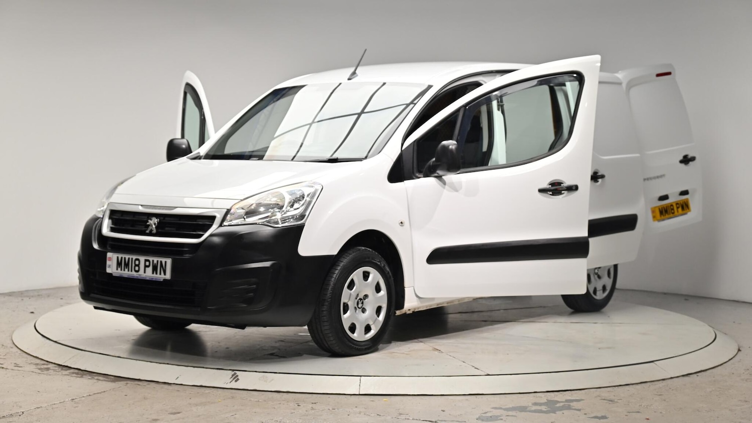 Used Peugeot Partner 2018 for sale - 76349757: Photo 51