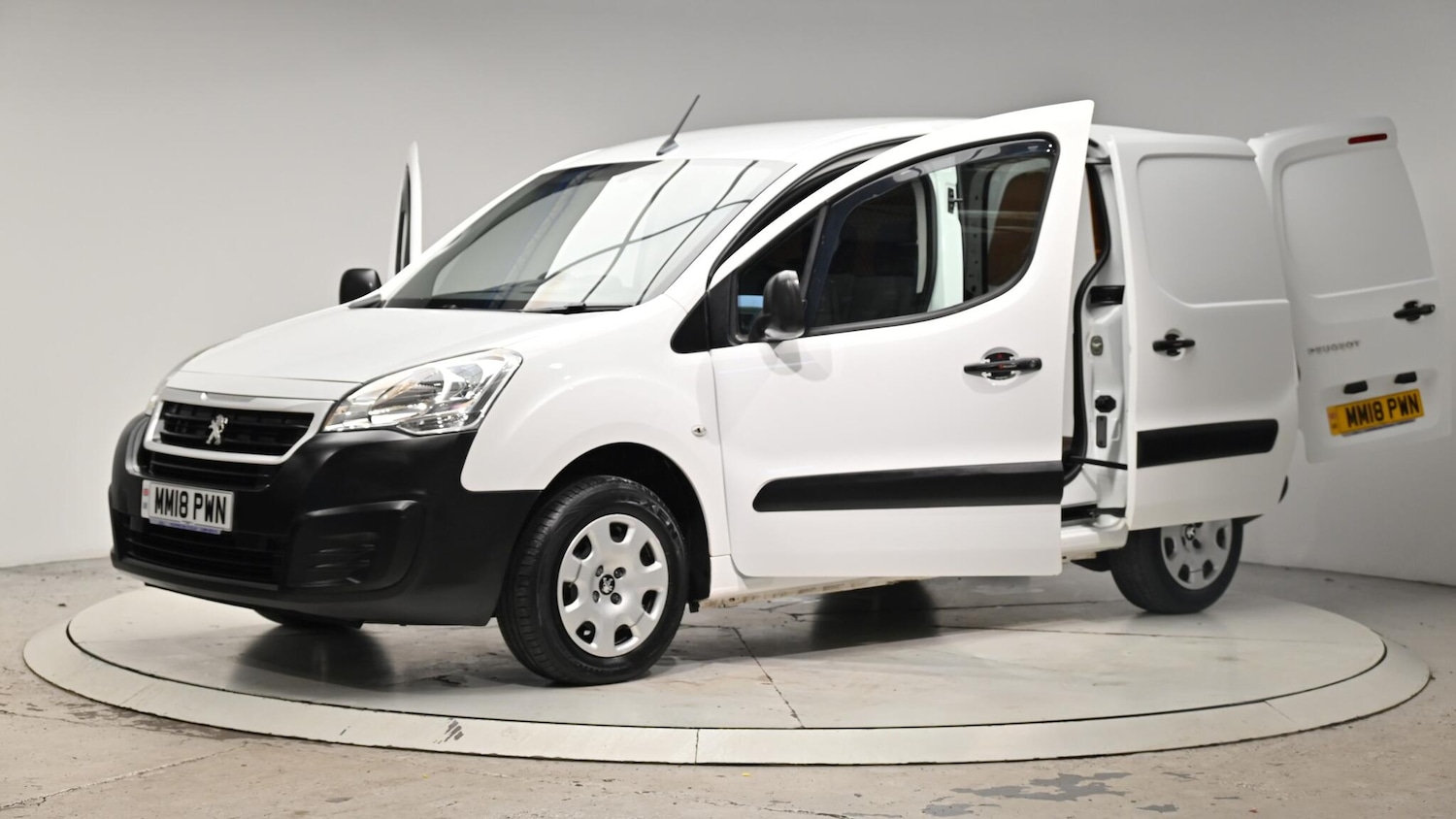 Used Peugeot Partner 2018 for sale - 76349757: Photo 52