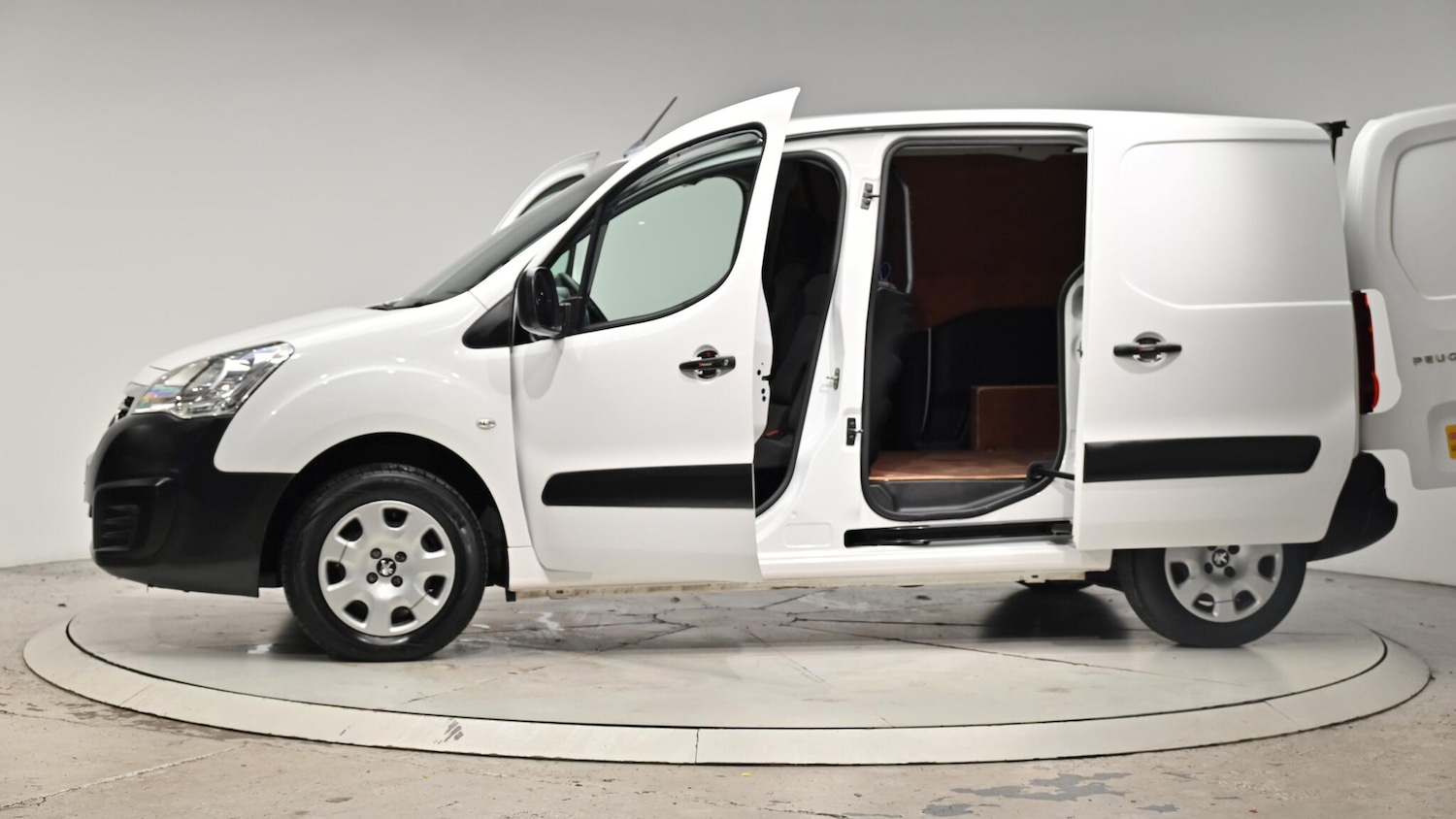 Used Peugeot Partner 2018 for sale - 76349757: Photo 55