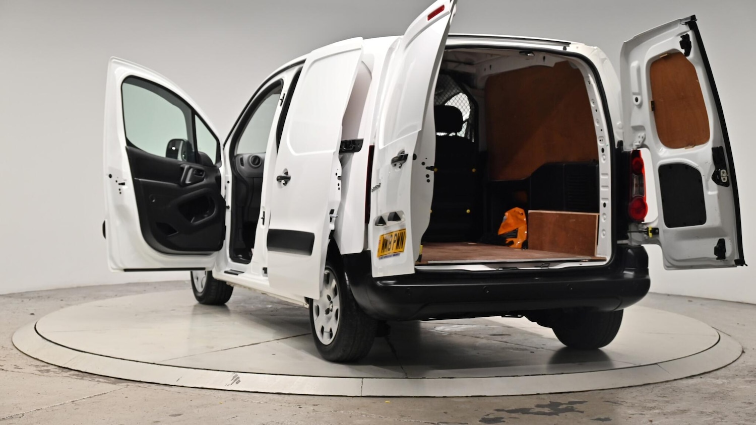 Used Peugeot Partner 2018 for sale - 76349757: Photo 63
