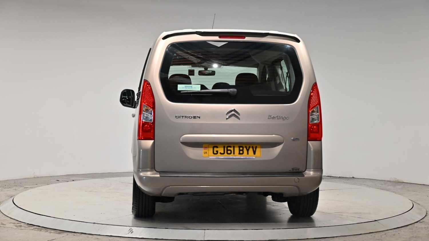 Vehicle 29