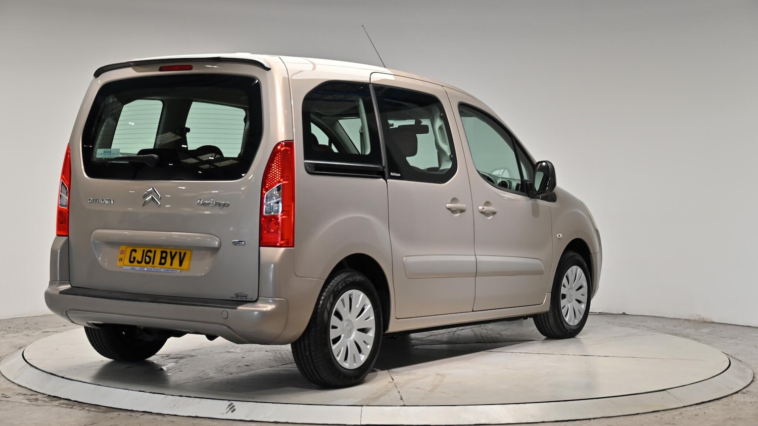 Vehicle 33