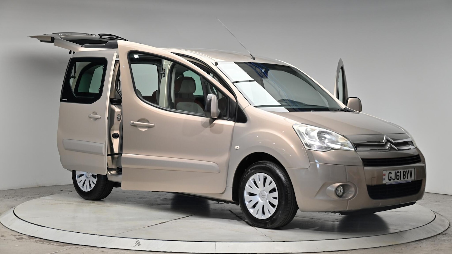 Vehicle 43