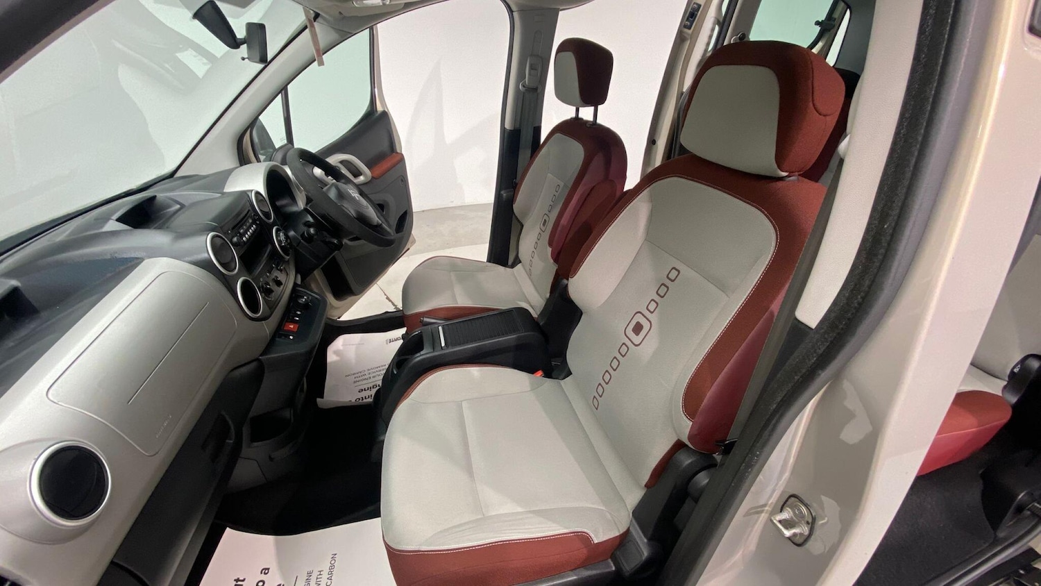 Vehicle 83