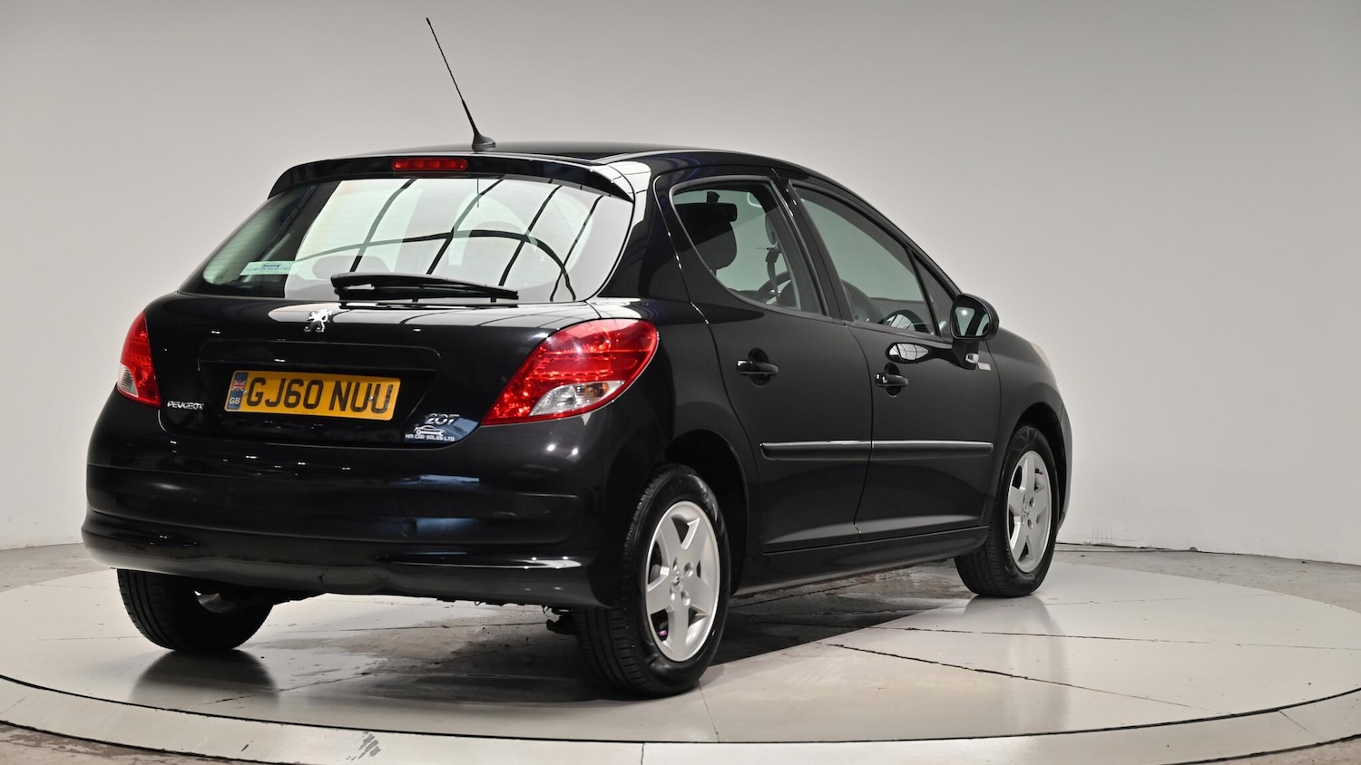 Used Peugeot 207 2010 for sale - 76380597: Photo 32