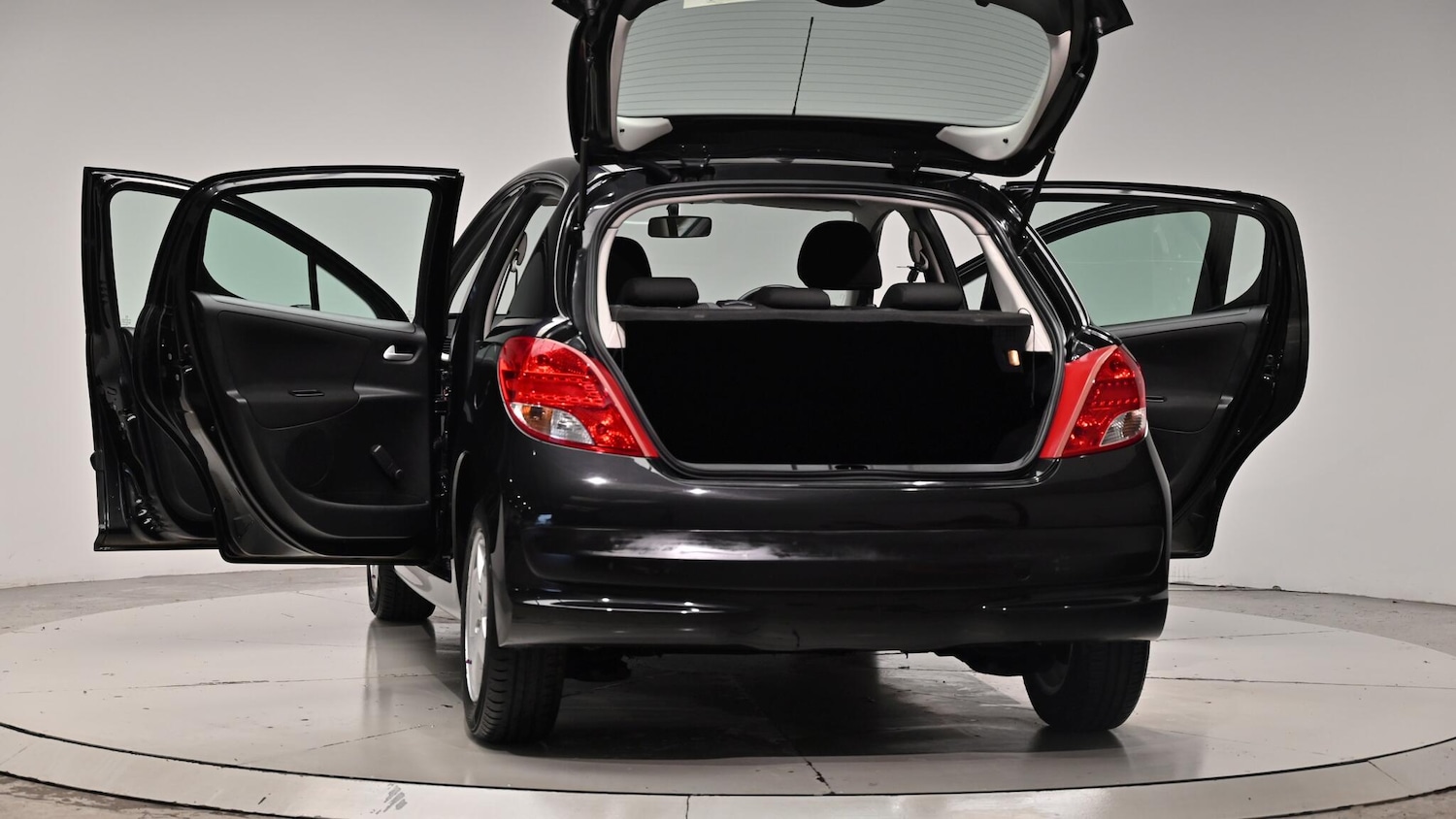 Used Peugeot 207 2010 for sale - 76380597: Photo 64