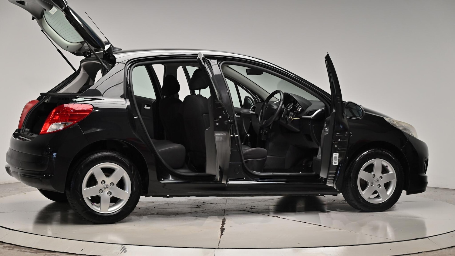 Used Peugeot 207 2010 for sale - 76380597: Photo 72