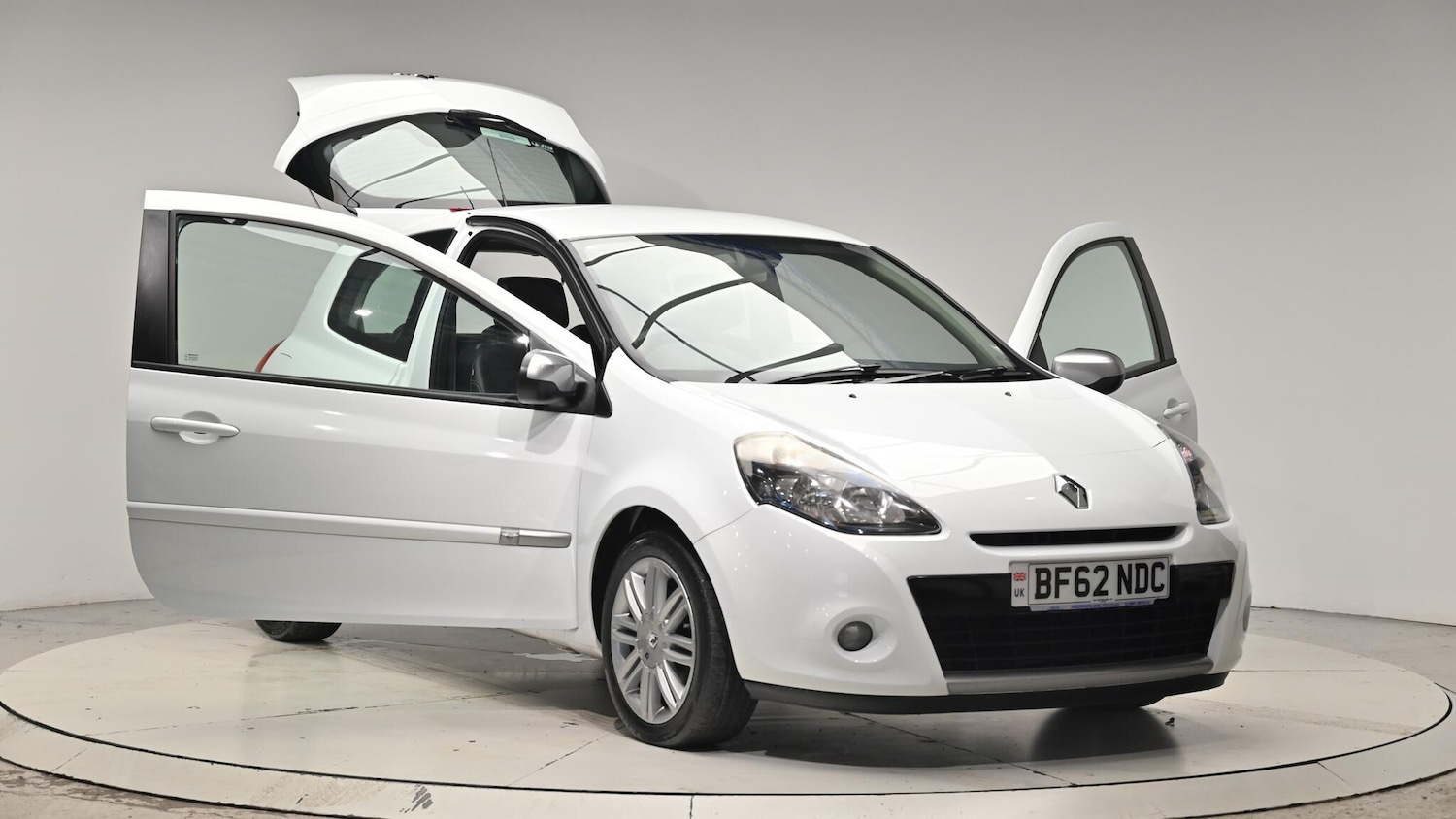 Used Renault Clio 2012 for sale - 76994942: Photo 43
