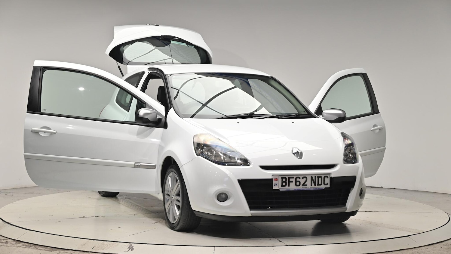 Used Renault Clio 2012 for sale - 76994942: Photo 44