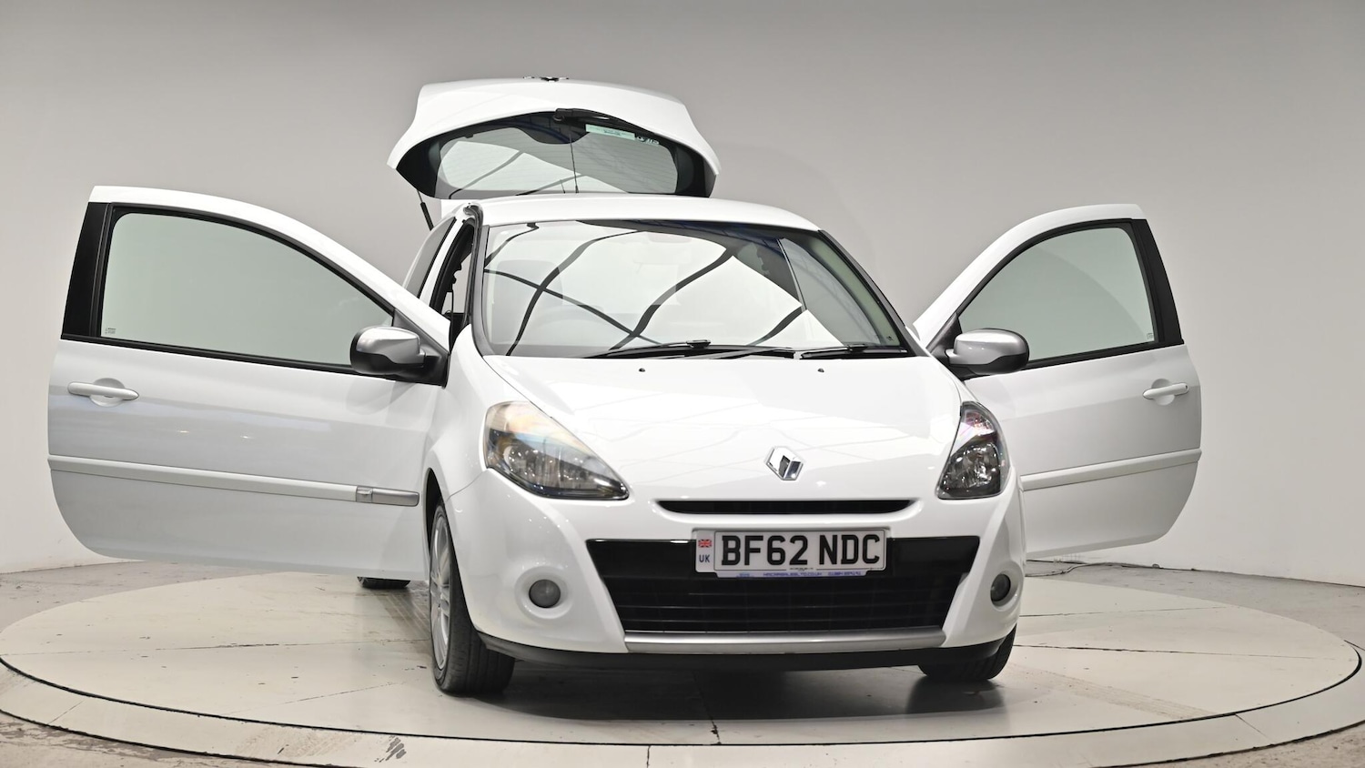 Used Renault Clio 2012 for sale - 76994942: Photo 45