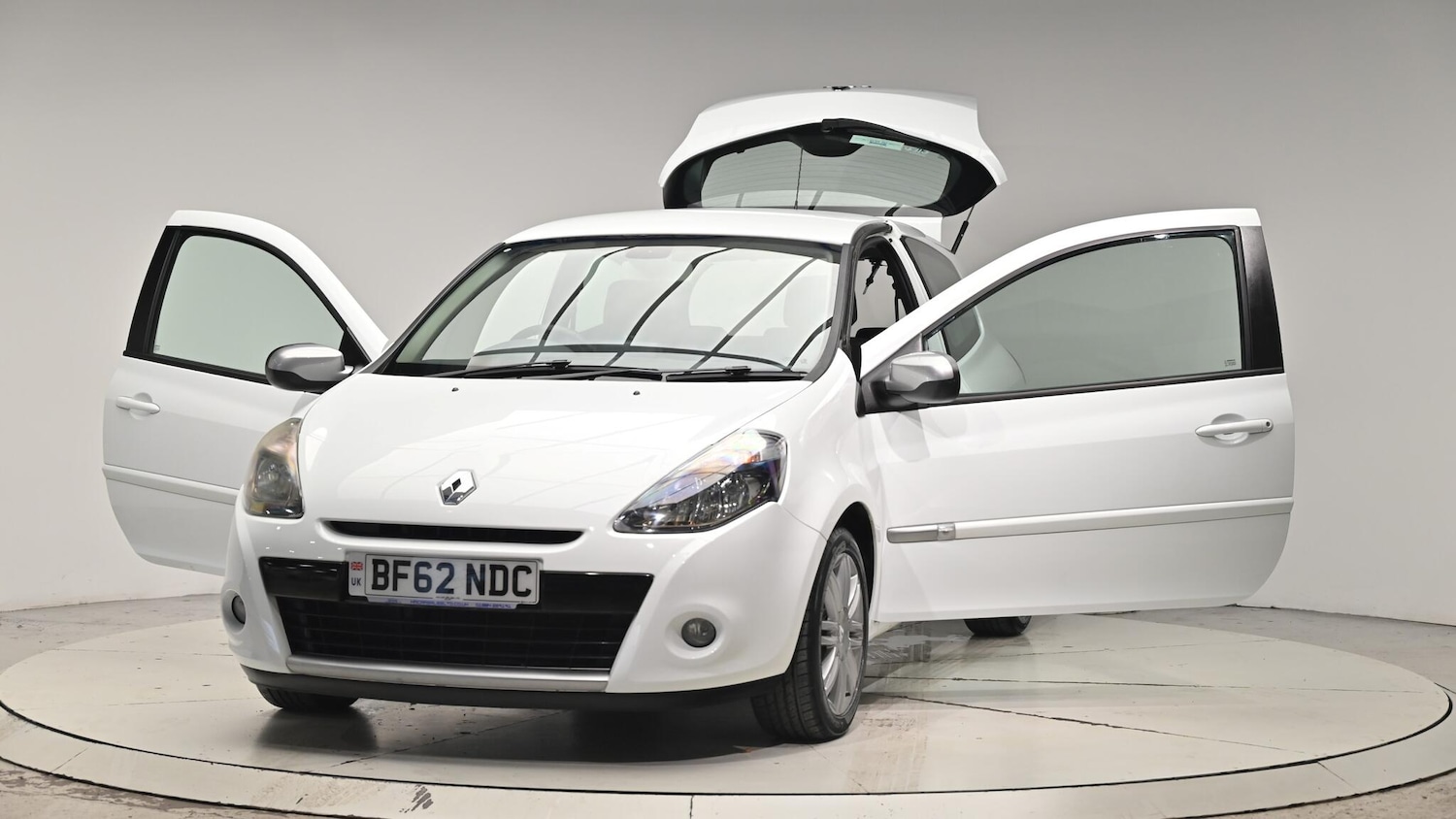 Used Renault Clio 2012 for sale - 76994942: Photo 48