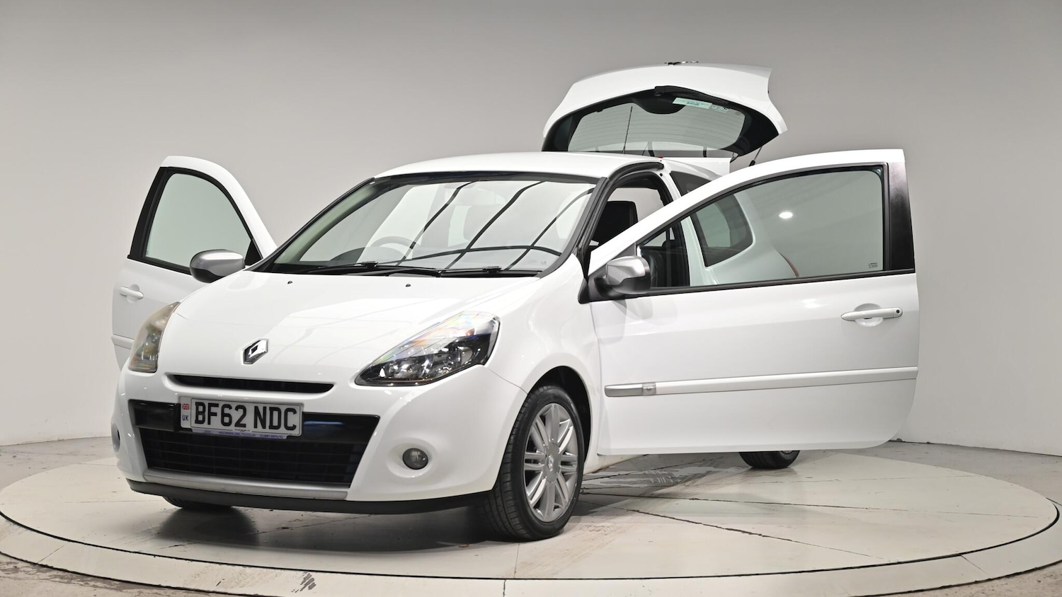 Used Renault Clio 2012 for sale - 76994942: Photo 49