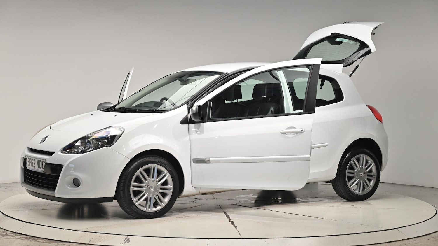 Used Renault Clio 2012 for sale - 76994942: Photo 52