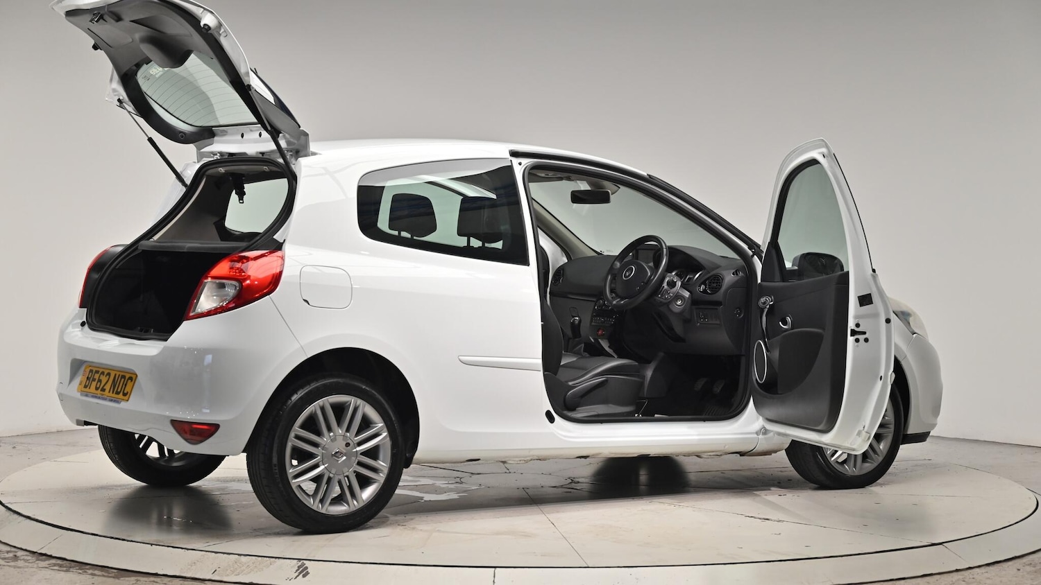 Used Renault Clio 2012 for sale - 76994942: Photo 70