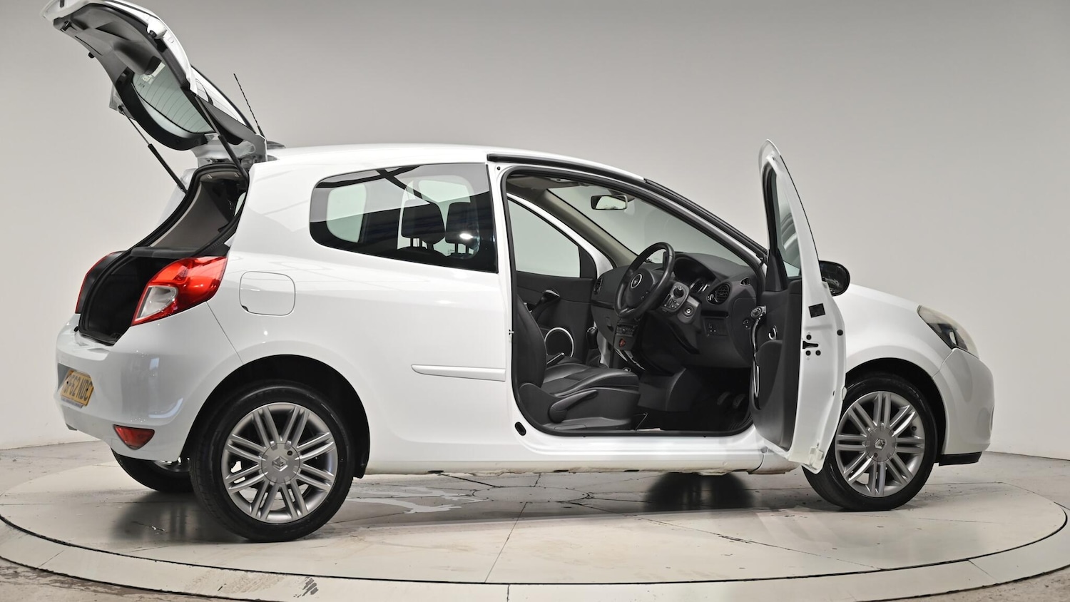 Used Renault Clio 2012 for sale - 76994942: Photo 71