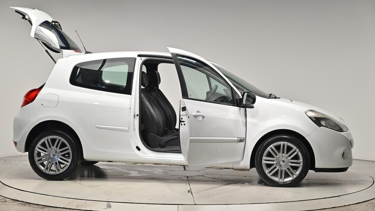 Used Renault Clio 2012 for sale - 76994942: Photo 74