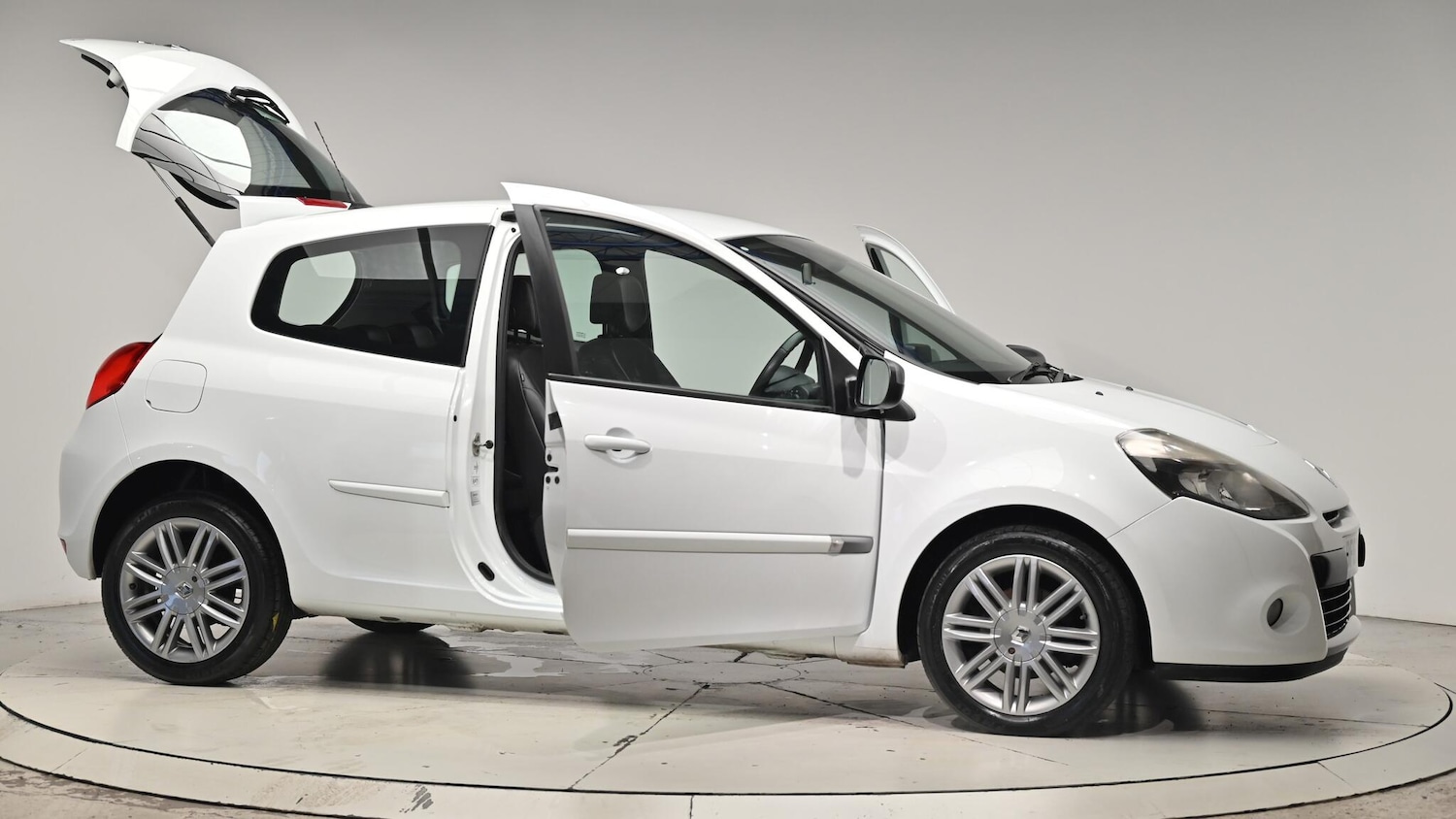 Used Renault Clio 2012 for sale - 76994942: Photo 75